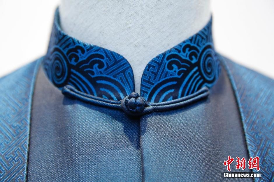 我是卖服装的,领导要成功销售案例,怎么写