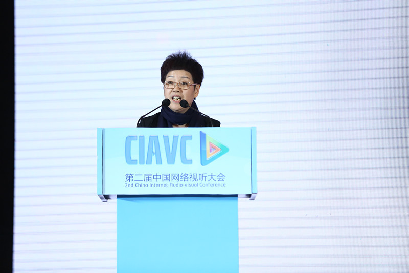 赵依芳发表演讲《华策影视:互联网时代的全网内容提供商》。