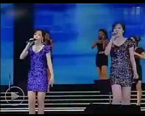 揭秘朝鲜版<em>辣妹组合</em>:金正恩钦点 短裙过膝性