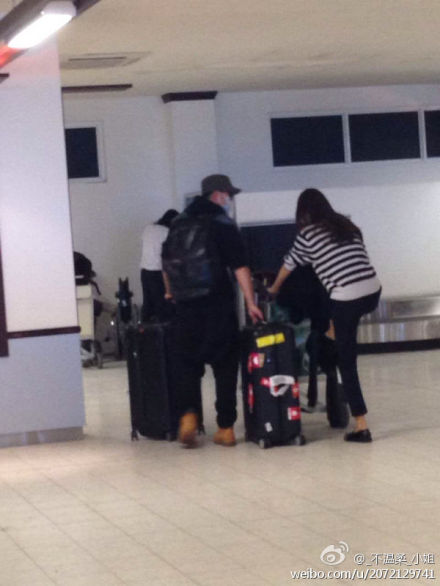 网友爆料11月目击陈赫张子萱同游马尔代夫_综