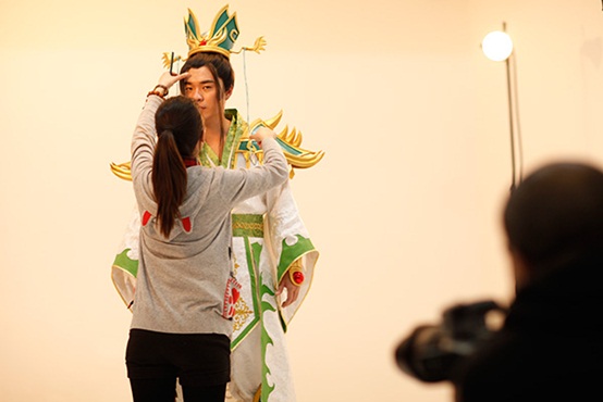 陈赫黑暗三天代言《少年三国志》