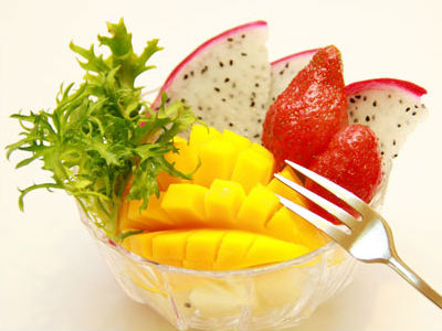 水果最佳食用时间表 夜间吃桂圆睡觉香