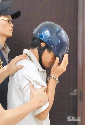 女子赌输后赖账台通缉犯一怒之下砍死赌友