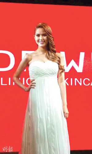 昆凌怀孕后首露面曝宝宝爱听《双节棍》（图）