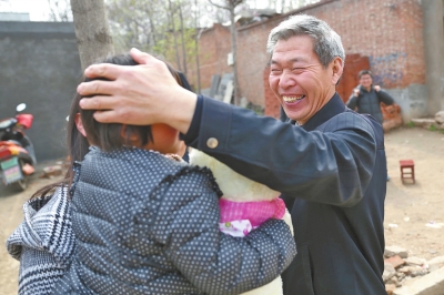 《失踪46天后 4岁女童被送回》追踪 嫌疑人许昌落网