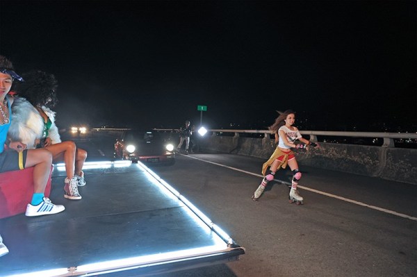 大嘴巴《FUNKY<em>那个女孩</em>》<em>MV</em>曝光 蓝心湄跨刀