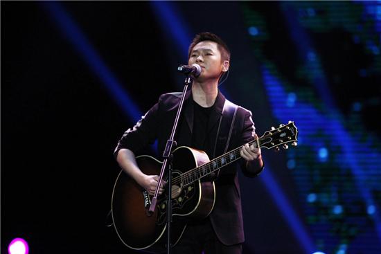 梁博唱作实力倍受肯定 再夺最受欢迎唱作人大奖_综艺_央视网(cctv.com)