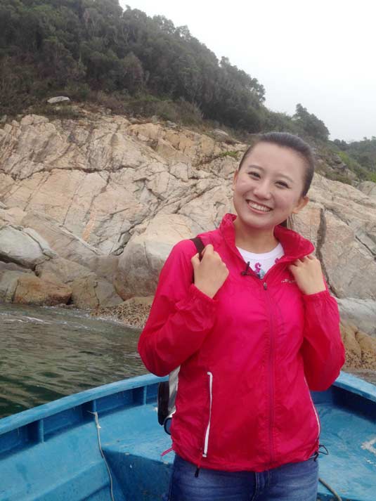 《每日农经》栏目出镜记者 邓心祎_三农频道_