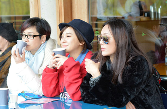 《花少》毛阿敏宁静现分歧 自助旅行陷纠结_综