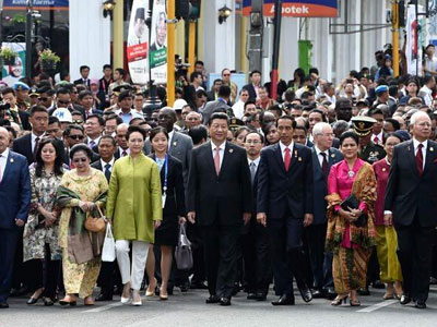 习近平离开雅加达结束访问_央视新闻客户端_央视网(cctv.com)