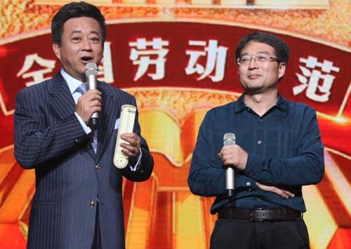 朱军采访劳模苗建印