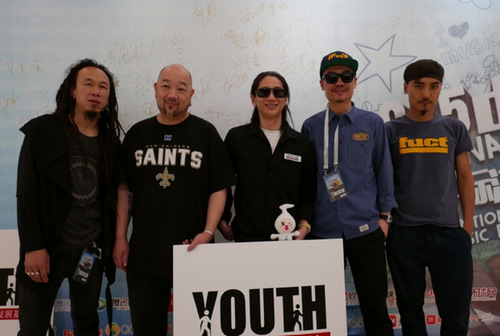 高旗与超载乐队高调亮相 李延亮新单5月将推_综艺_央视网(cctv.com)