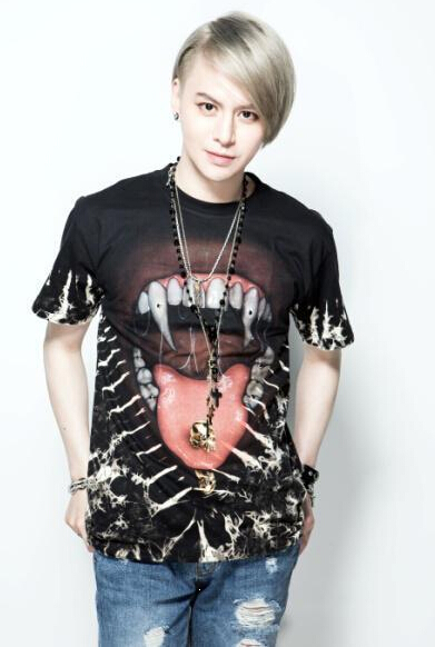 韩团Notice强势回归 中国成员应禹诚写真首曝