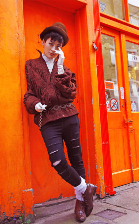 曾轶可新歌《胆小鬼》首播 这一次就为爱勇敢