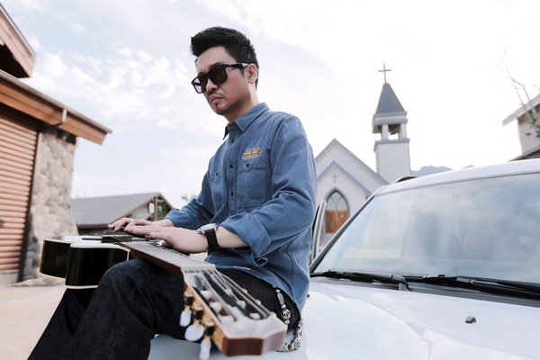 李延亮潜心力作《一个人的朝圣》MV首发_综