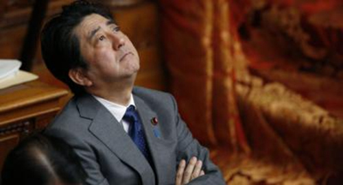 安倍回家乡为父扫墓因安保法遭批&ldquo;身心俱疲&rdquo;