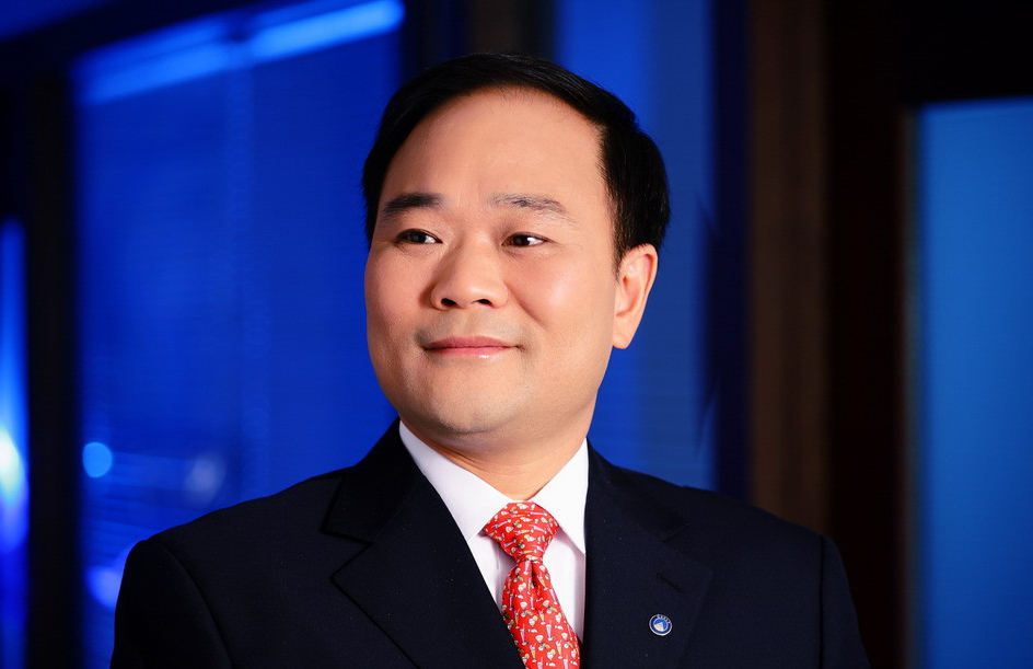 李书福对话宇树王兴兴