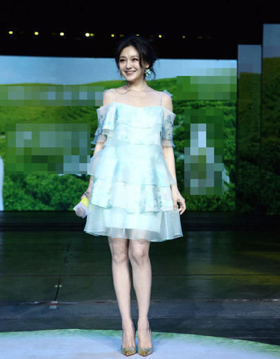 大S为减肥致手臂淤青 自嘲演僵尸片免化妆_综