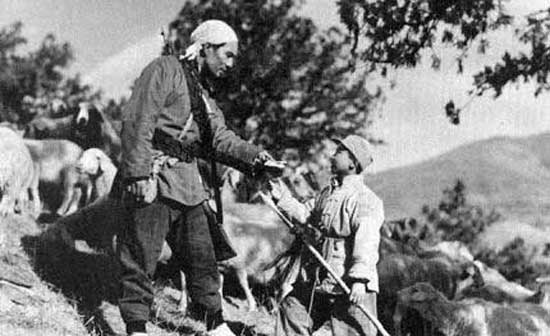 【央视少儿】致敬英勇无畏的少年英雄!_青少台