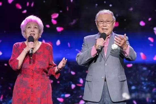 综艺频道特别节目《天下有情人 今天不说爱》