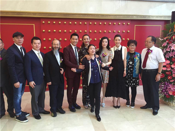 香港内地名人明星到场,祝贺触动时代新三板股