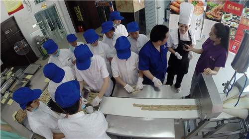 《我爱发明》9月30日预告:爱上五香卷_科教_