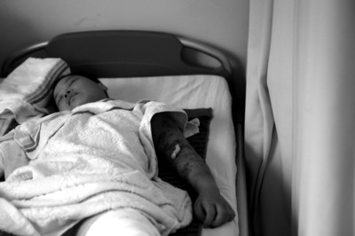  女子遭狗咬骗捐 :警方调查捐款账户 捐者拟报案