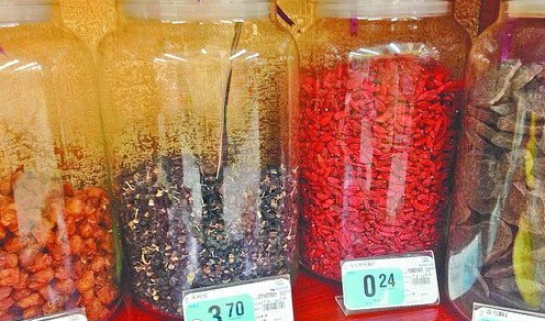 五年暴涨五六倍 天价 黑枸杞抢市 厦门一斤卖1