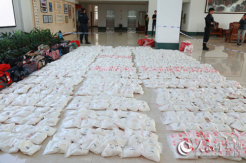 广西玉林警方再破制毒大案 缴获毒品超1吨