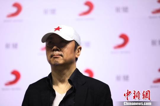 时隔9年中国摇滚歌手崔健“回归”乐坛发布全新专辑