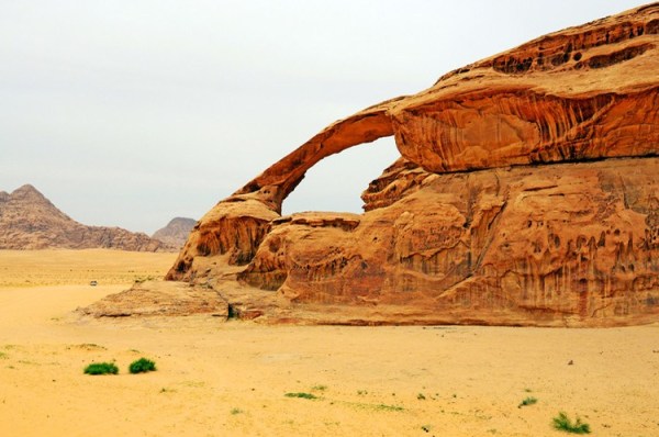 [组图]约旦之旅:玫瑰沙漠瓦迪拉姆_旅游_央视网