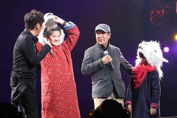  孙楠 上海演唱会与儿女 同台  否认与杨臣刚相像