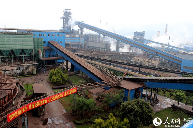 福州市民参与环保宣传。福州市委宣传部供图