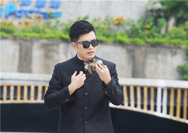 《奔跑吧兄弟》本周集体玩 身份穿越 Angelab