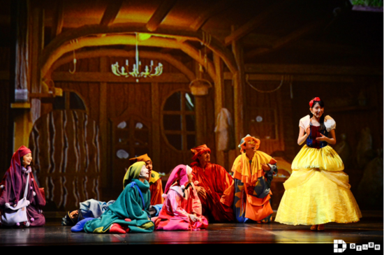 《白雪公主》首演收官DT儿童剧打造最美公主