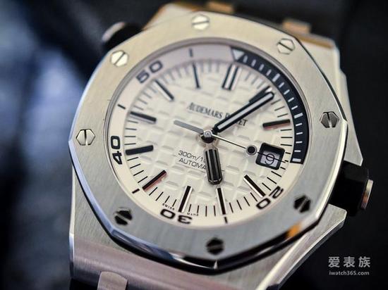 2015年精钢简单款手表购表推荐_时尚_央视网(cctv.com)