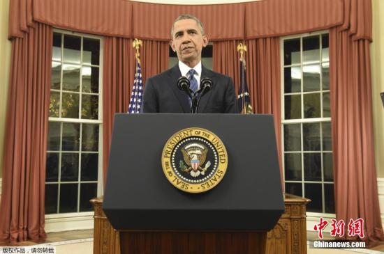 当地时间2015年12月6日,美国华盛顿,美国总统奥巴马于白宫椭圆办公室发布重要演说。