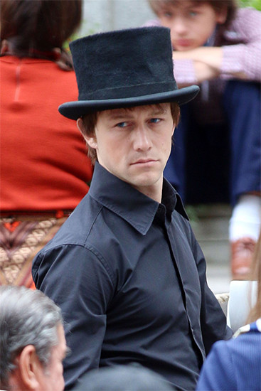 云中行走》今日上映 年度口碑视觉盛宴夺鼎而