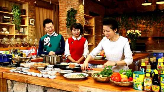 龙井,牡丹,你妈喊你俩回家吃饭啦!_经济频道_央