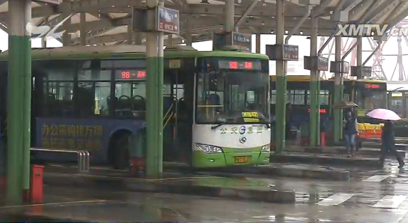 厦门公交集团加强春运安保:司机变身安全员