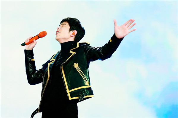 萧敬腾惊艳献唱《卧虎藏龙2》主题曲 受李玟现