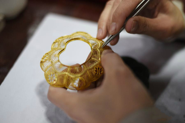八大古代金工艺术,体现中国的工匠精神_综艺
