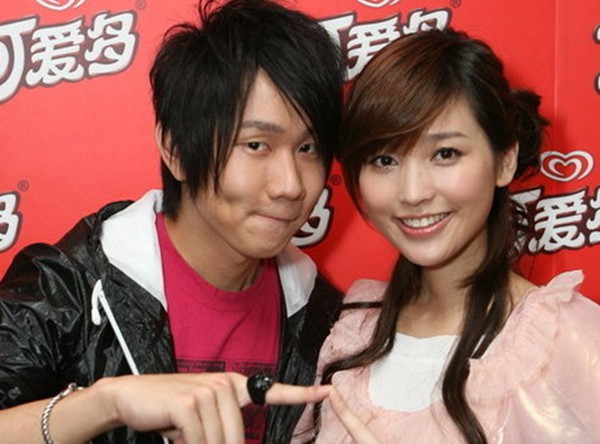 林俊杰泪洒歌神舞台,首爆20年尘封往事_综艺_