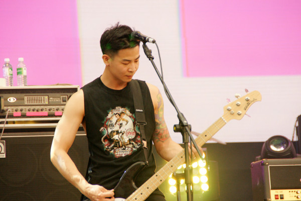 隔壁团携新专辑亮相台北 首唱春浪音乐节_综艺