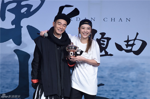 陈小春发新歌应采儿助阵 透露有二胎计划_综艺