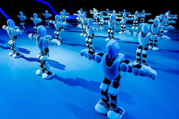 星女郎现场强吻小尼,自爆如何成为星爷最爱