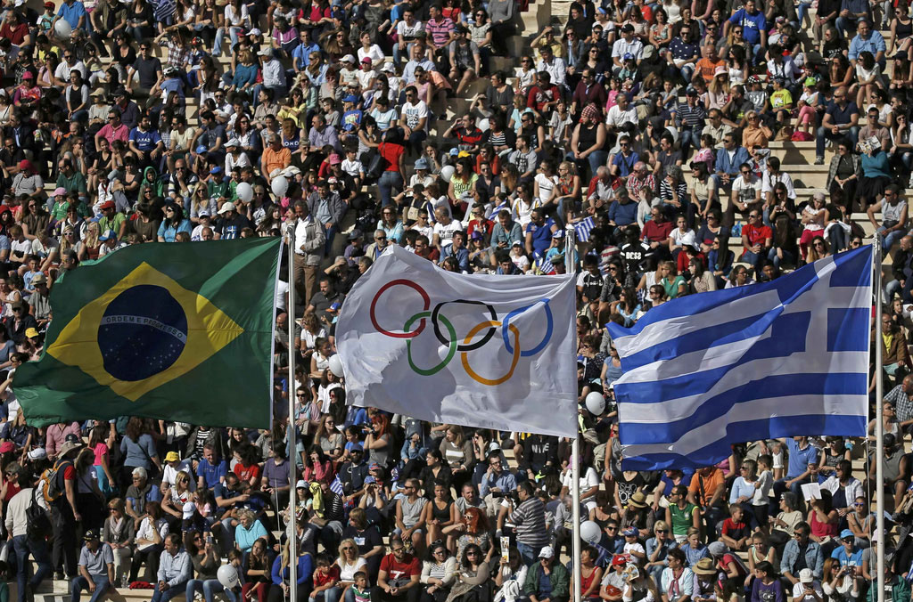 Dirigencia de R&iacute;o 2016 recibe la antorcha ol&iacute;mpica a 100 d&iacute;as de los juegos
