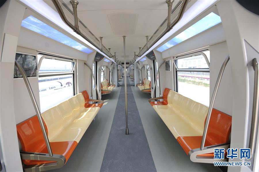 El monorail combinado de imanes permanentes realiza su primer viaje de prueba