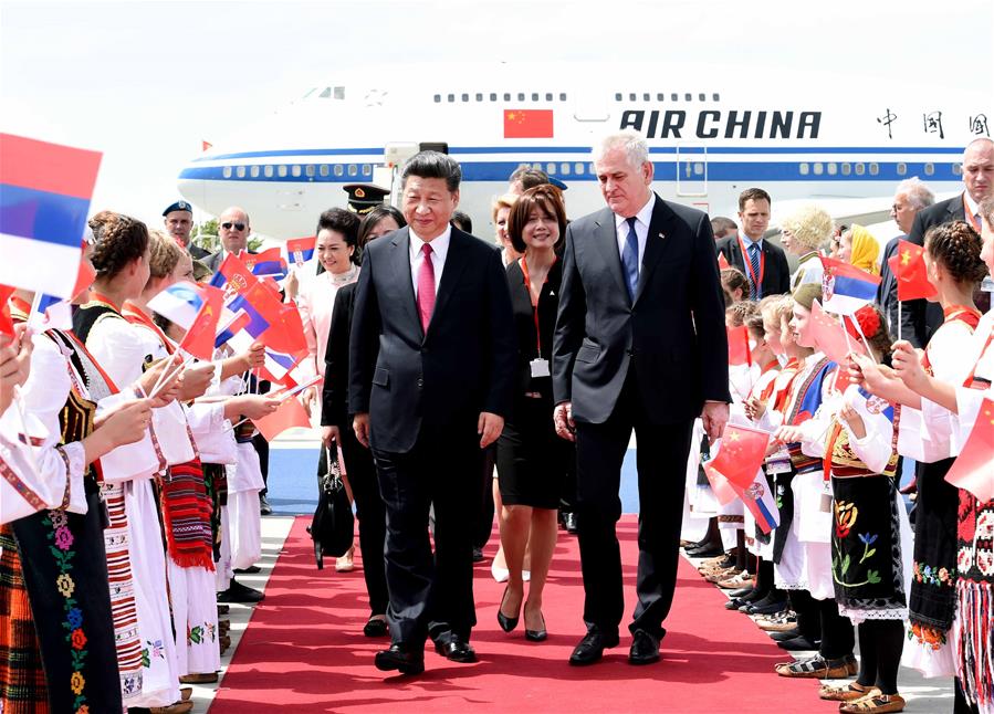 El pueblo serbio ofrece una calurosa bienvenida al presidente chino
