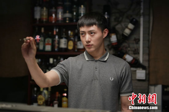 《深夜咖啡馆之失踪少女》杀青 张禹挑战悬疑